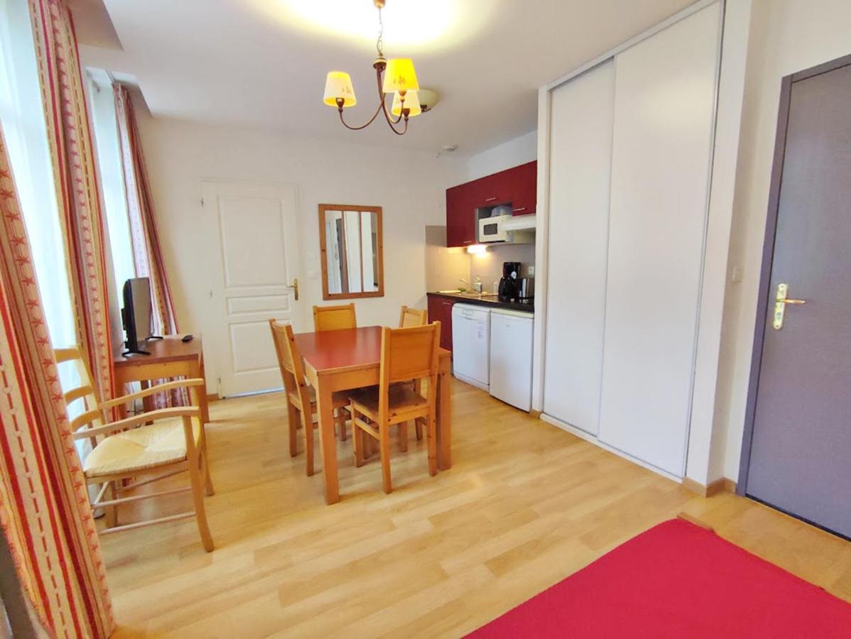 La Petite Ourse, T2, Centre Luchon, Wifi, Casier A Skis, Ascenseur, 4 Personnes Bagnères-de-Luchon Eksteriør billede
